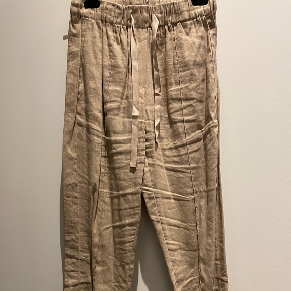 Aritzia Babaton kaki pants - Picture 1 of 1